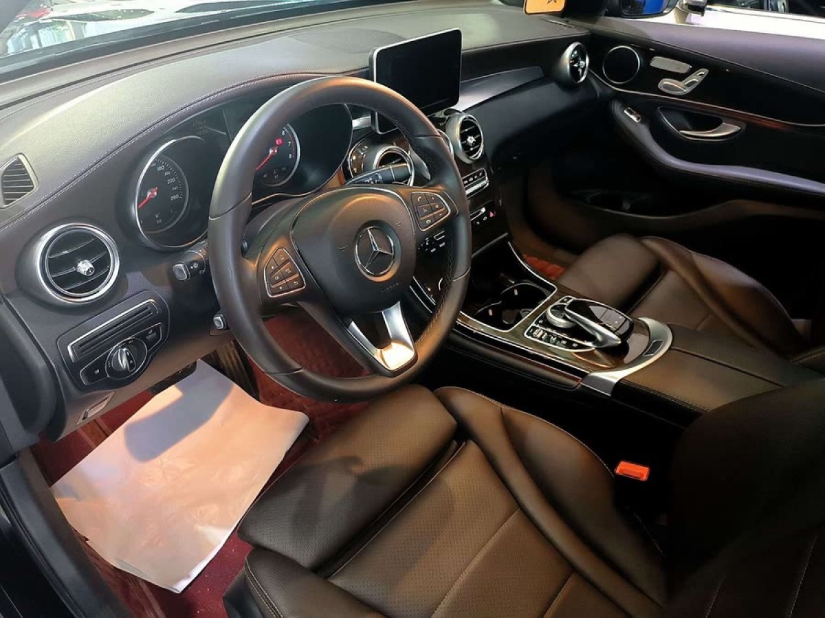 奔馳 奔馳GLC  2019款 GLC 260 4MATIC 動(dòng)感型圖片