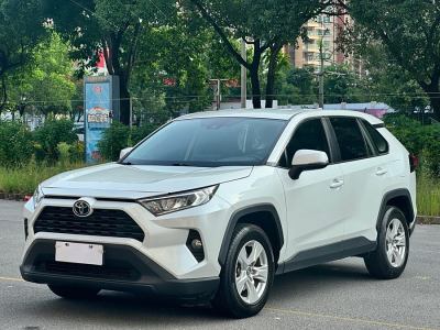 2021年8月 豐田 RAV4榮放 2.0L CVT兩驅(qū)都市版圖片