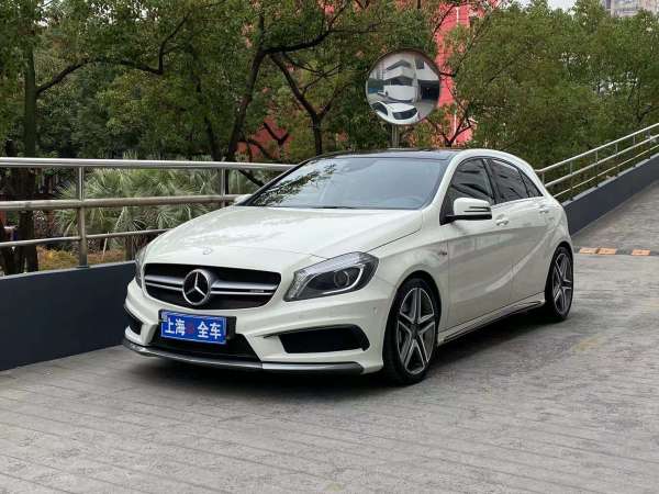 奔驰 奔驰A级AMG  2014款 AMG A 45 4MATIC