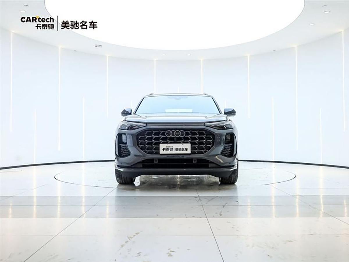 奧迪 奧迪Q6  2022款 45 TFSI quattro 齊云型 Light 飛騎套裝圖片