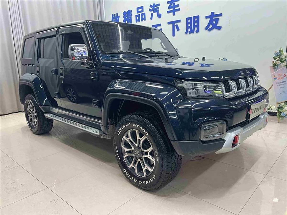 北京 BJ40  2019款 改款 2.0T 自動四驅(qū)城市獵人版尊享型 國V圖片