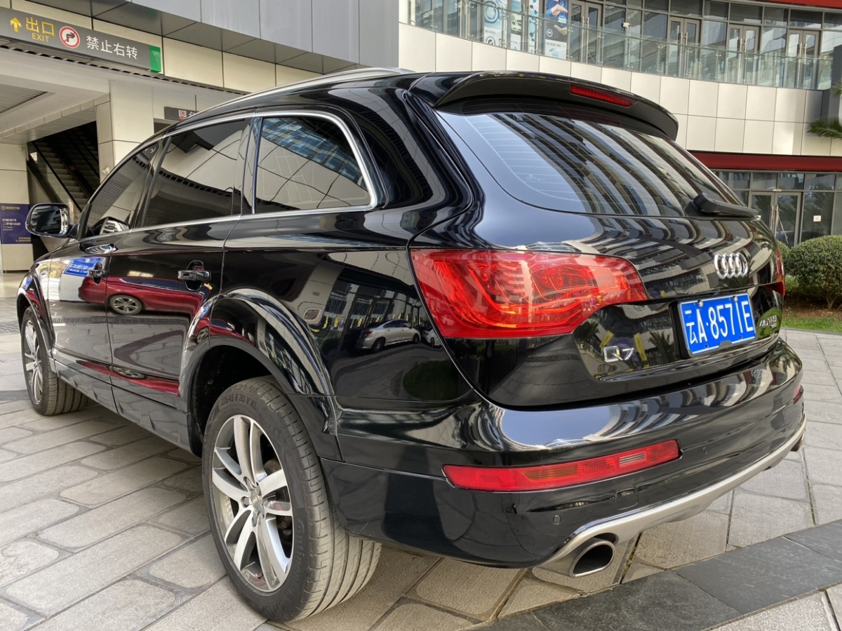 奧迪 奧迪Q7  2015款 35 TFSI 進(jìn)取型圖片