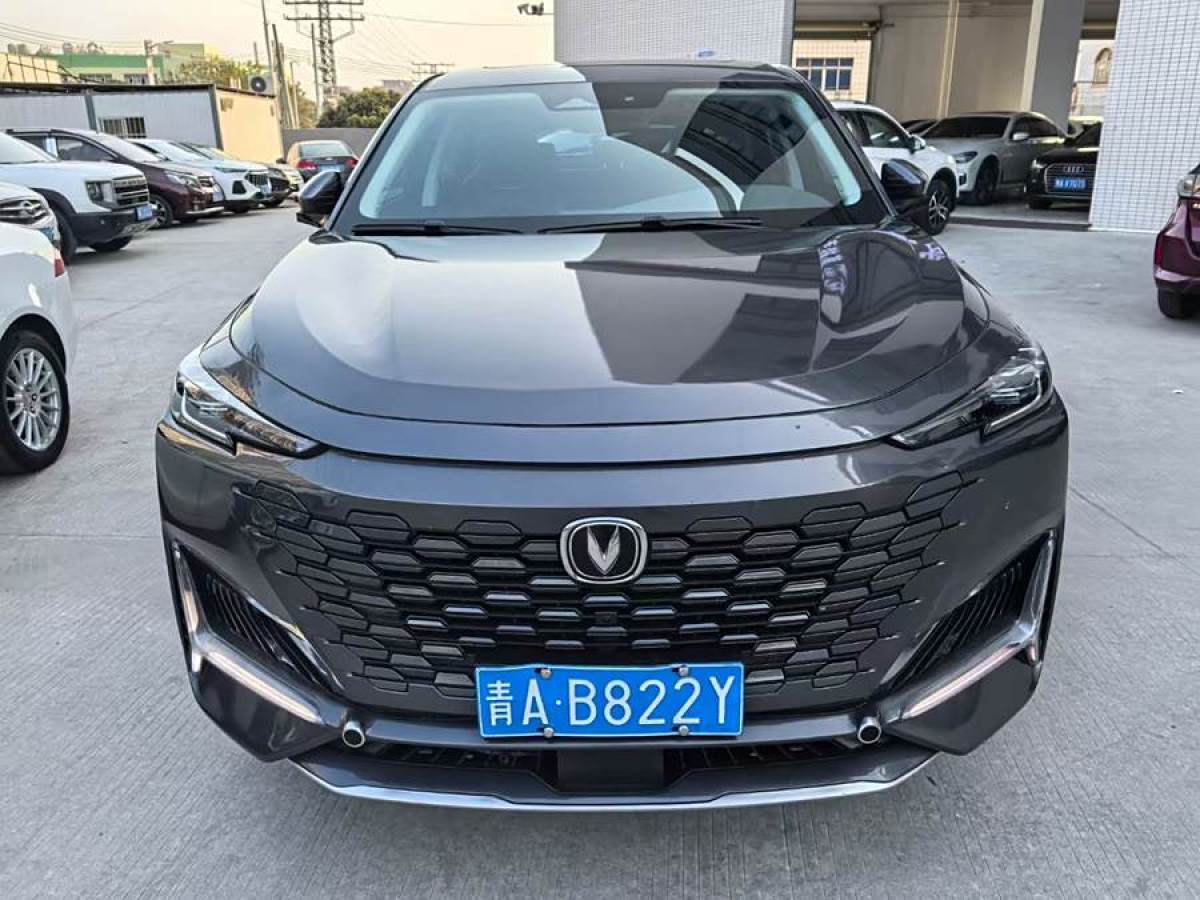 長(zhǎng)安 長(zhǎng)安UNI-K  2024款 2.0T 兩驅(qū)悅享型圖片