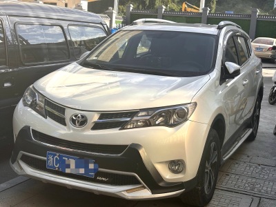 2015年1月 丰田 RAV4荣放 2.0L CVT四驱风尚版图片