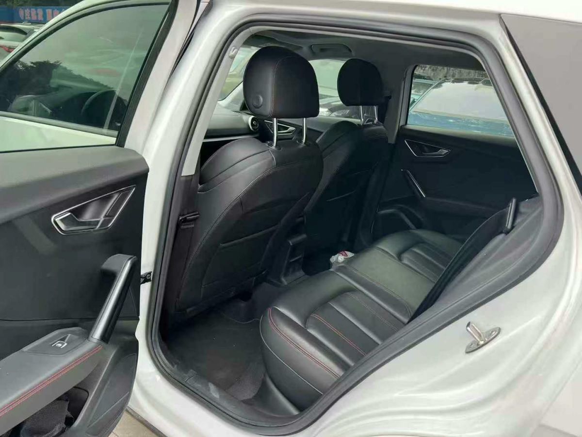 奧迪 奧迪Q2L  2022款 35 TFSI RS套件燃速型圖片