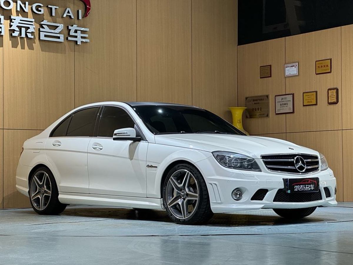 2010年8月奔馳 奔馳C級(jí)AMG  2010款 AMG C 63 動(dòng)感型增強(qiáng)版