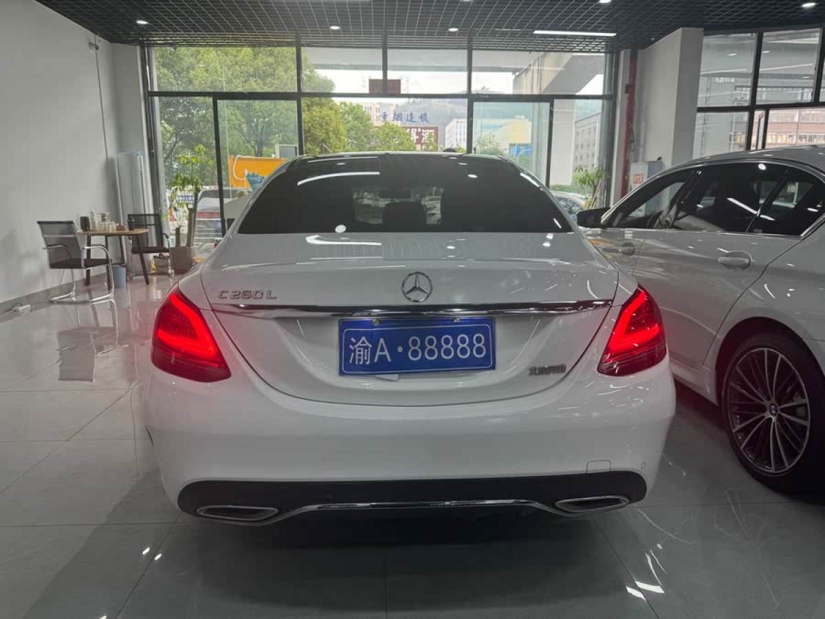 奔馳 奔馳C級(jí)  2019款 改款 C 260 L 運(yùn)動(dòng)版圖片