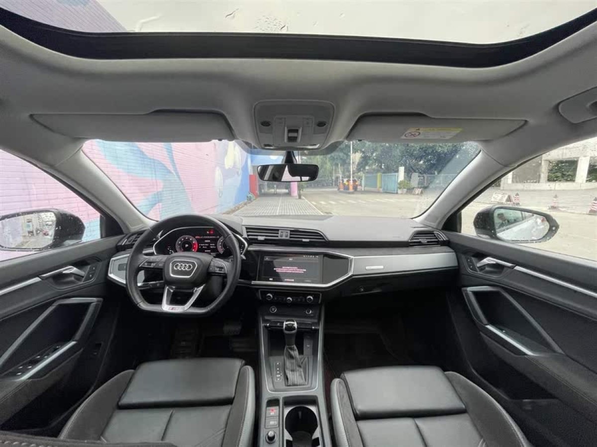 奧迪 奧迪Q3  2022款 40 TFSI 時(shí)尚動(dòng)感型圖片