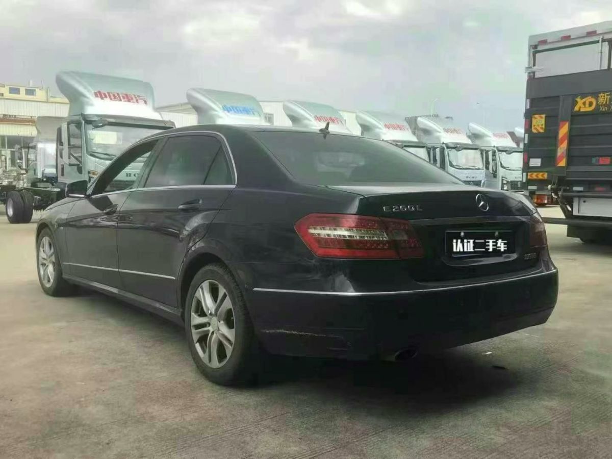 奔馳 奔馳E級  2012款 E 200 L CGI優(yōu)雅型圖片