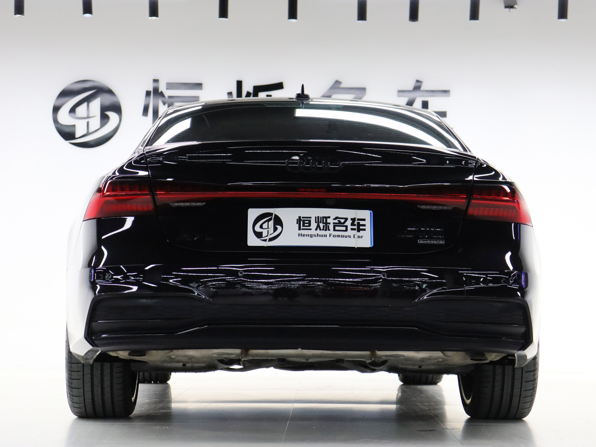 奧迪 奧迪A7L  2023款 45 TFSI quattro S-line 黑武士版圖片