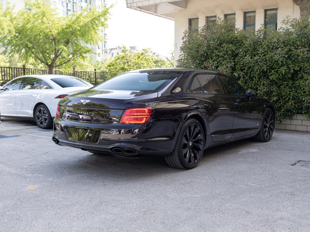 賓利 飛馳  2022款 4.0T V8 標(biāo)準(zhǔn)版圖片