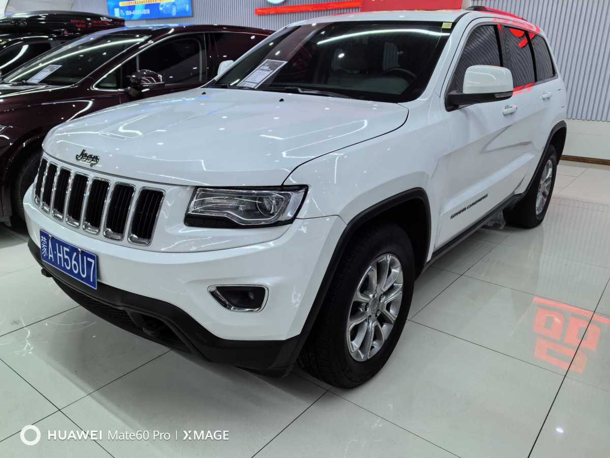 Jeep 大切諾基  2019款 3.6L 高性能四驅(qū)版圖片