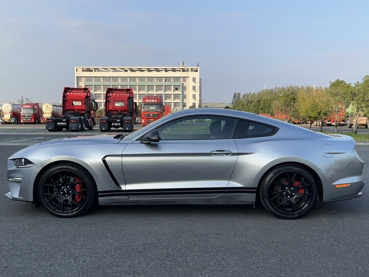 2020年5月福特 Mustang  2020款 2.3L EcoBoost 馳影性能進階版