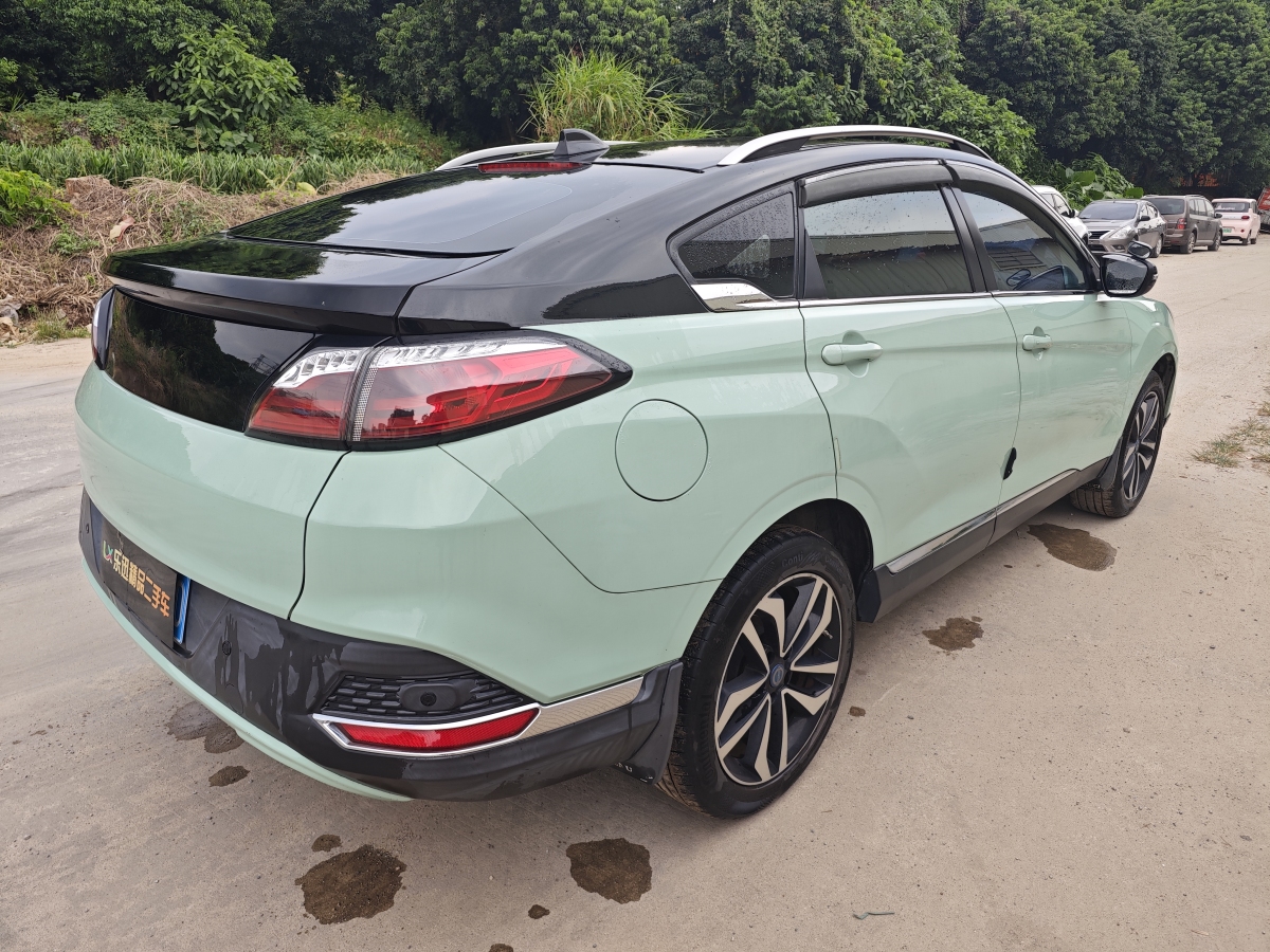 啟辰 T90  2018款 2.0L CVT智聯(lián)智尚版圖片