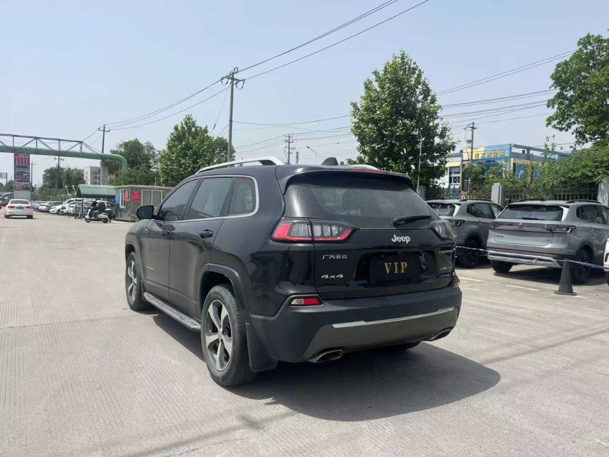 Jeep 自由光  2019款 2.0T 四驅(qū)探享版+自動駕駛智慧包圖片