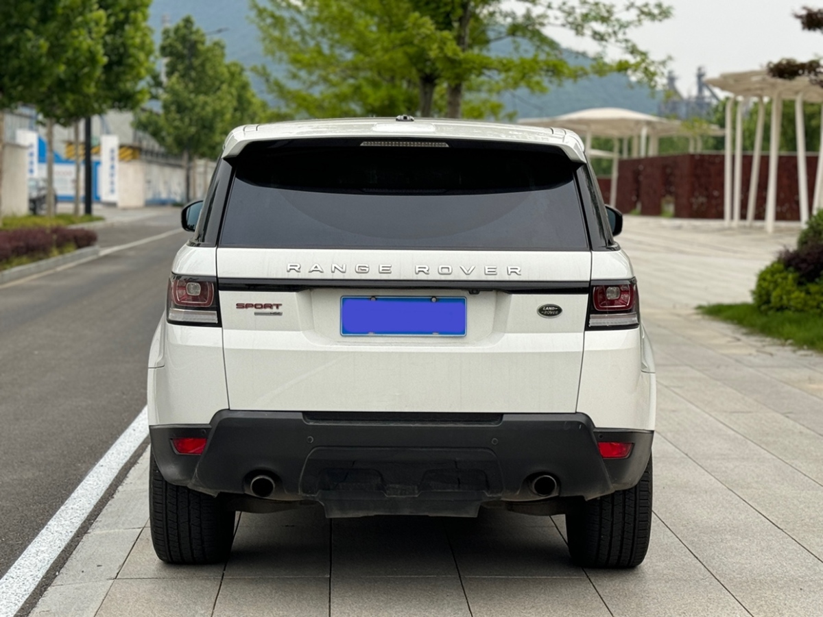 路虎 攬勝運(yùn)動版  2014款 3.0 V6 SC HSE DYNAMIC圖片