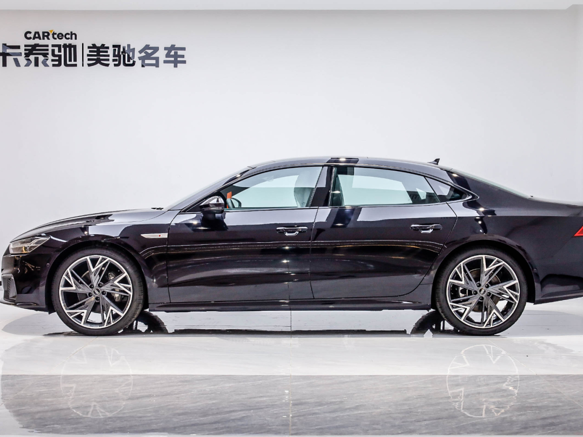 奧迪 奧迪A7L 2024款 45 TFSI quattro S-line 黑武士版圖片