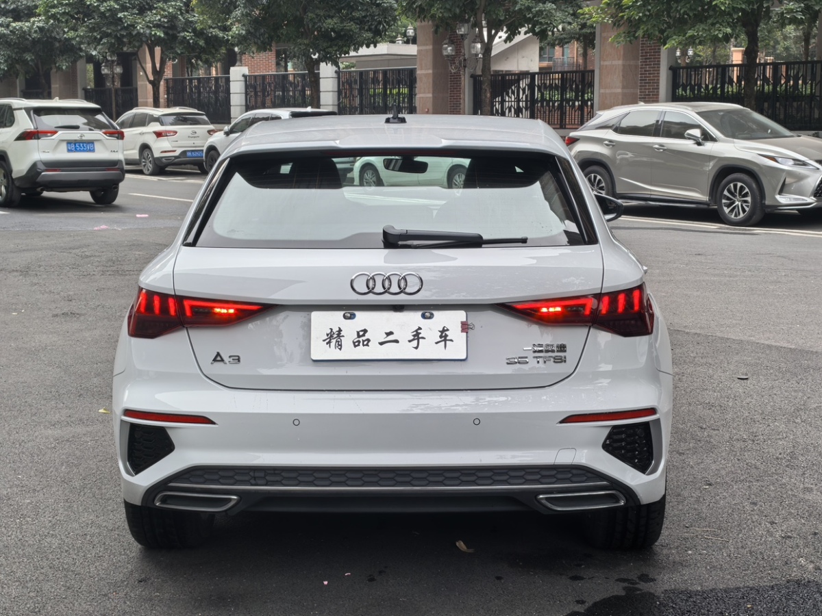 奧迪 奧迪A3  2023款 Sportback 35 TFSI 時(shí)尚運(yùn)動(dòng)型圖片