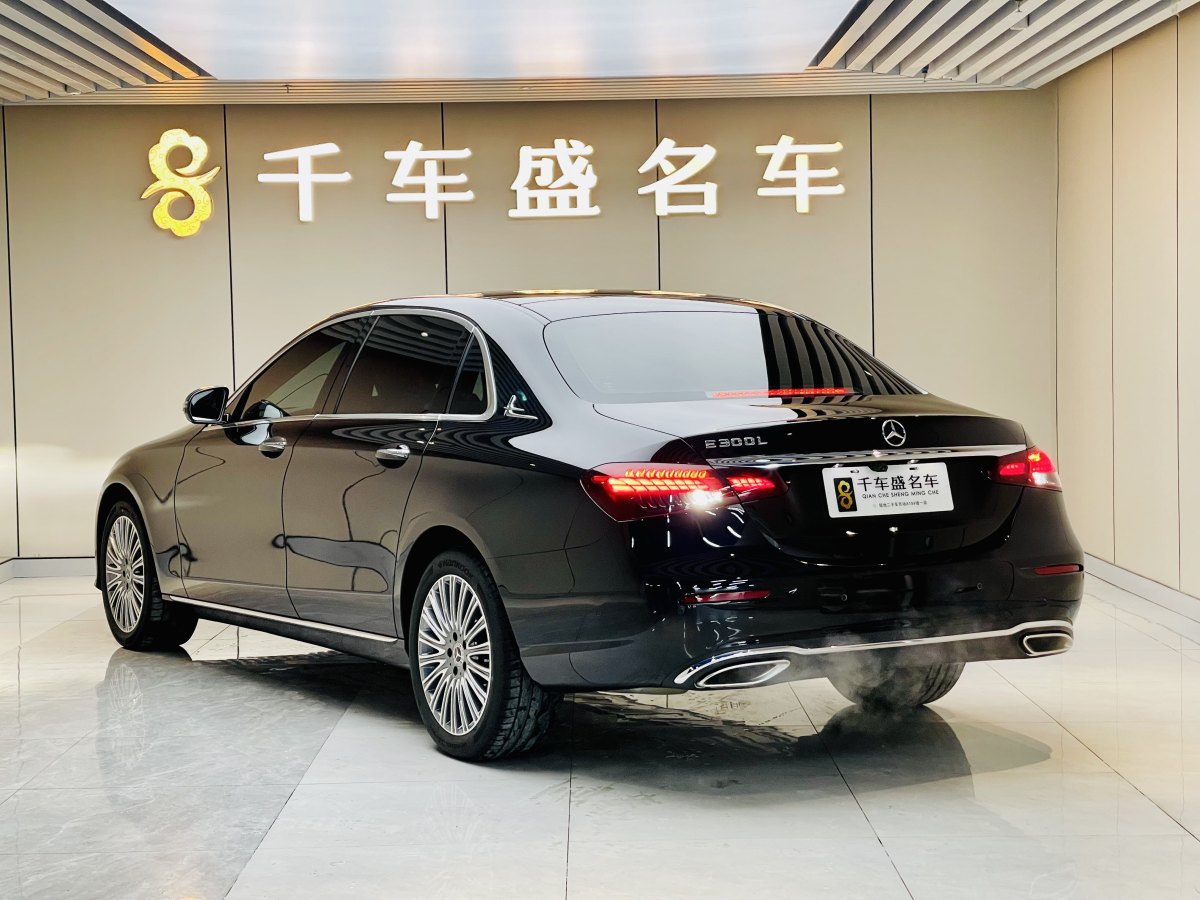 奔馳 奔馳E級  2023款 改款 E 300 L 時(shí)尚型圖片