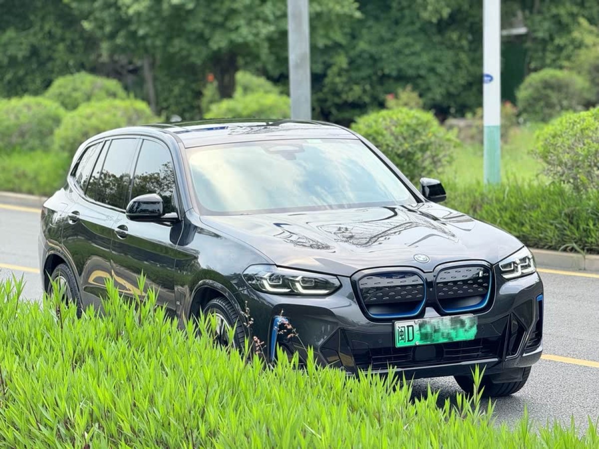 寶馬 寶馬iX3  2022款 改款 創(chuàng)領(lǐng)型圖片