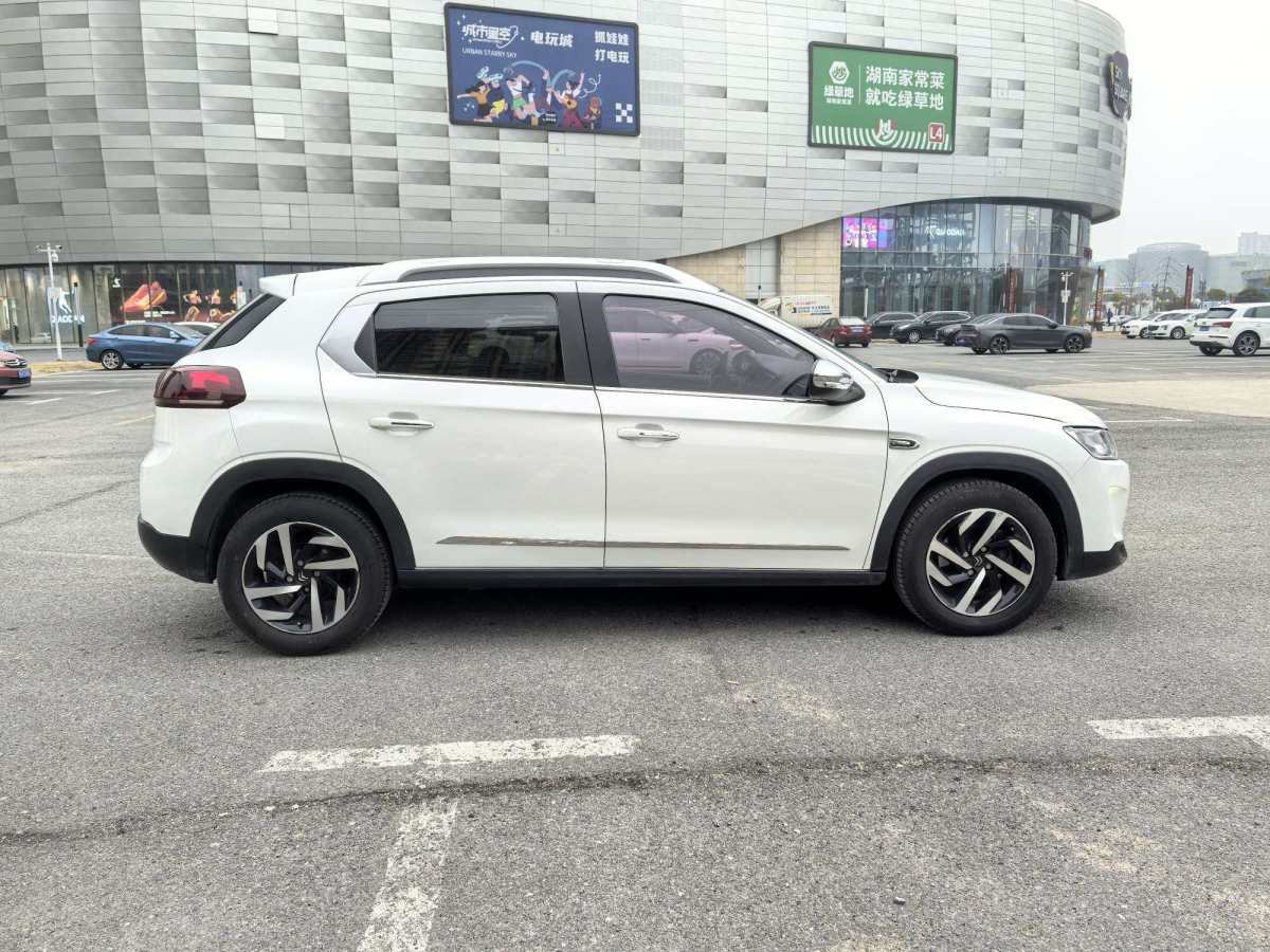 雪鐵龍 C3-XR  2015款 1.6THP 自動旗艦型圖片