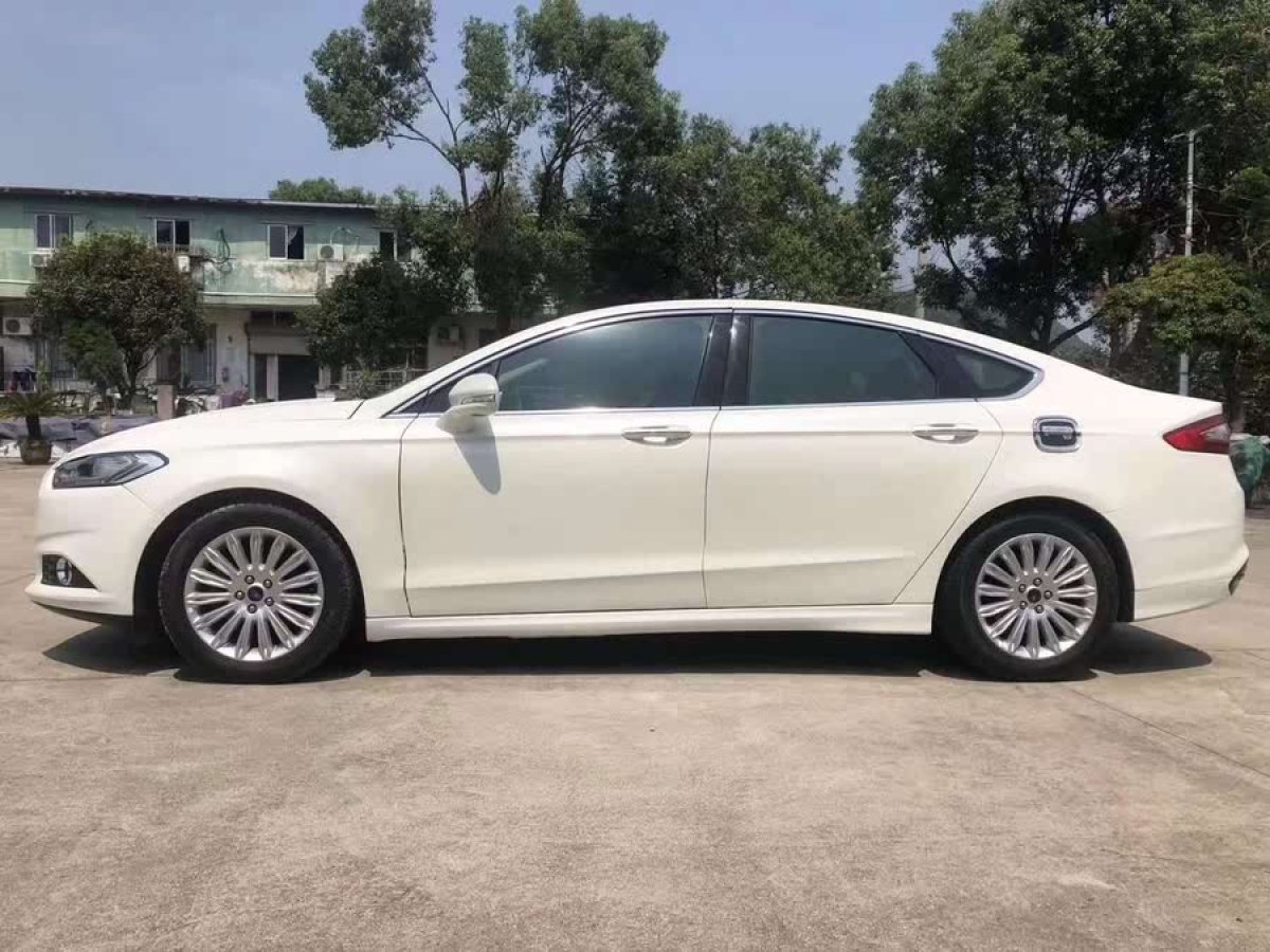 福特 蒙迪歐  2013款 2.0L GTDi200時(shí)尚型圖片