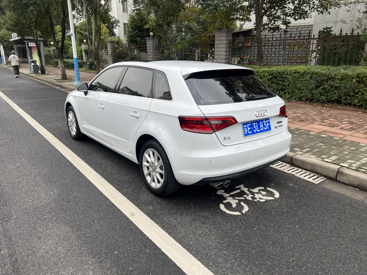 奧迪 奧迪A3  2015款 Sportback 35 TFSI 百萬(wàn)紀(jì)念智領(lǐng)型圖片