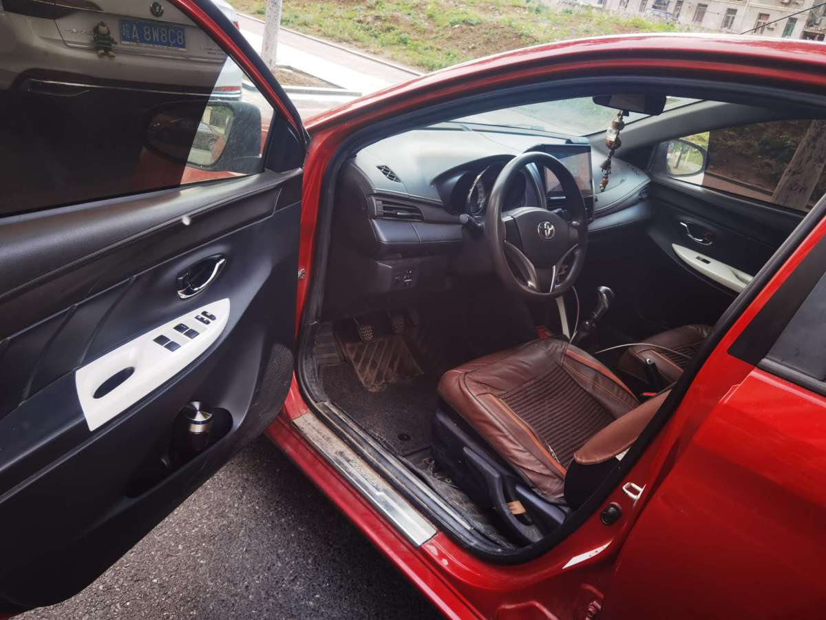 豐田 YARiS L 致炫  2015款 1.5G 手動(dòng)炫動(dòng)天窗特別版圖片