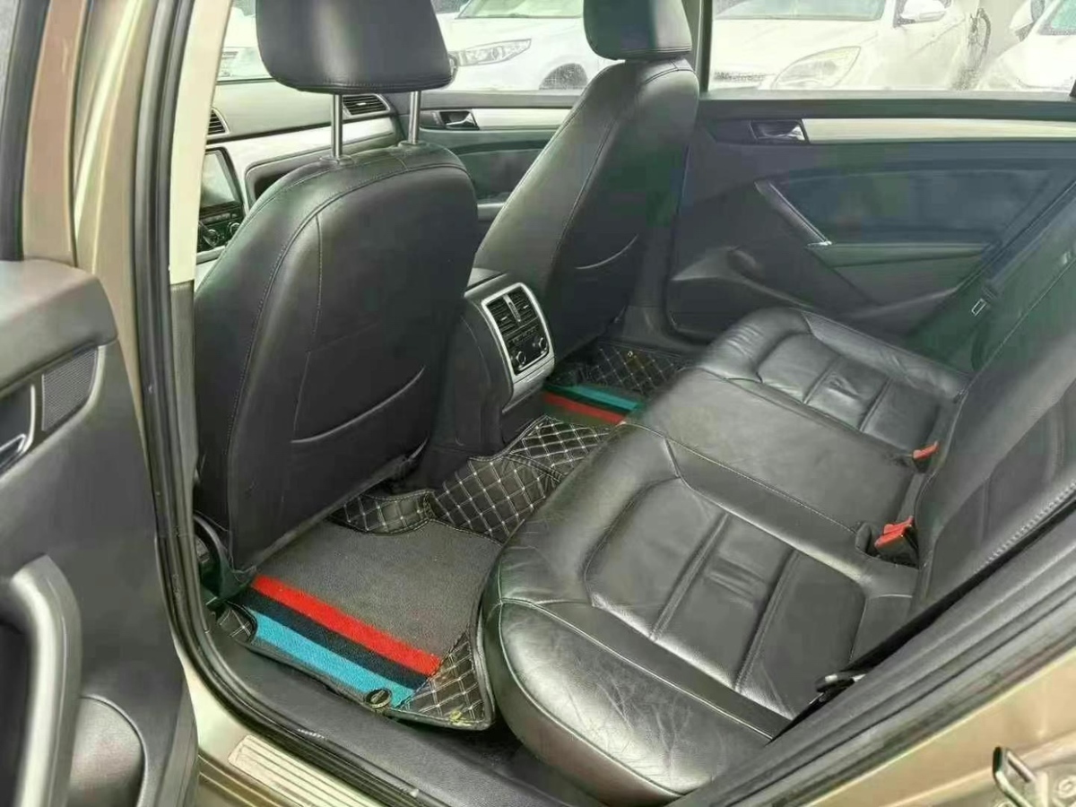 大眾 帕薩特  2014款 1.8TSI DSG尊榮版圖片