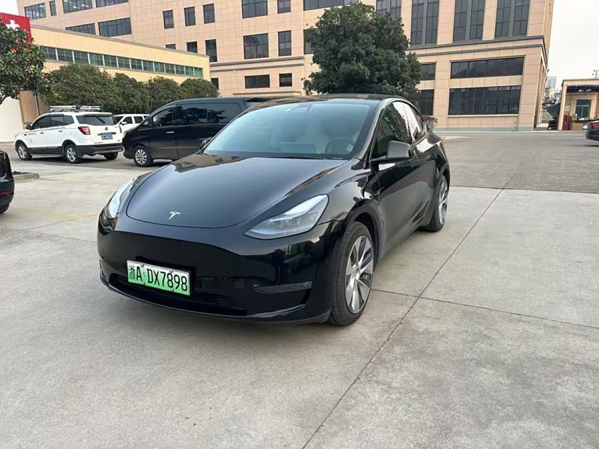 2021年10月特斯拉 Model 3  2021款 改款 標(biāo)準(zhǔn)續(xù)航后驅(qū)升級(jí)版