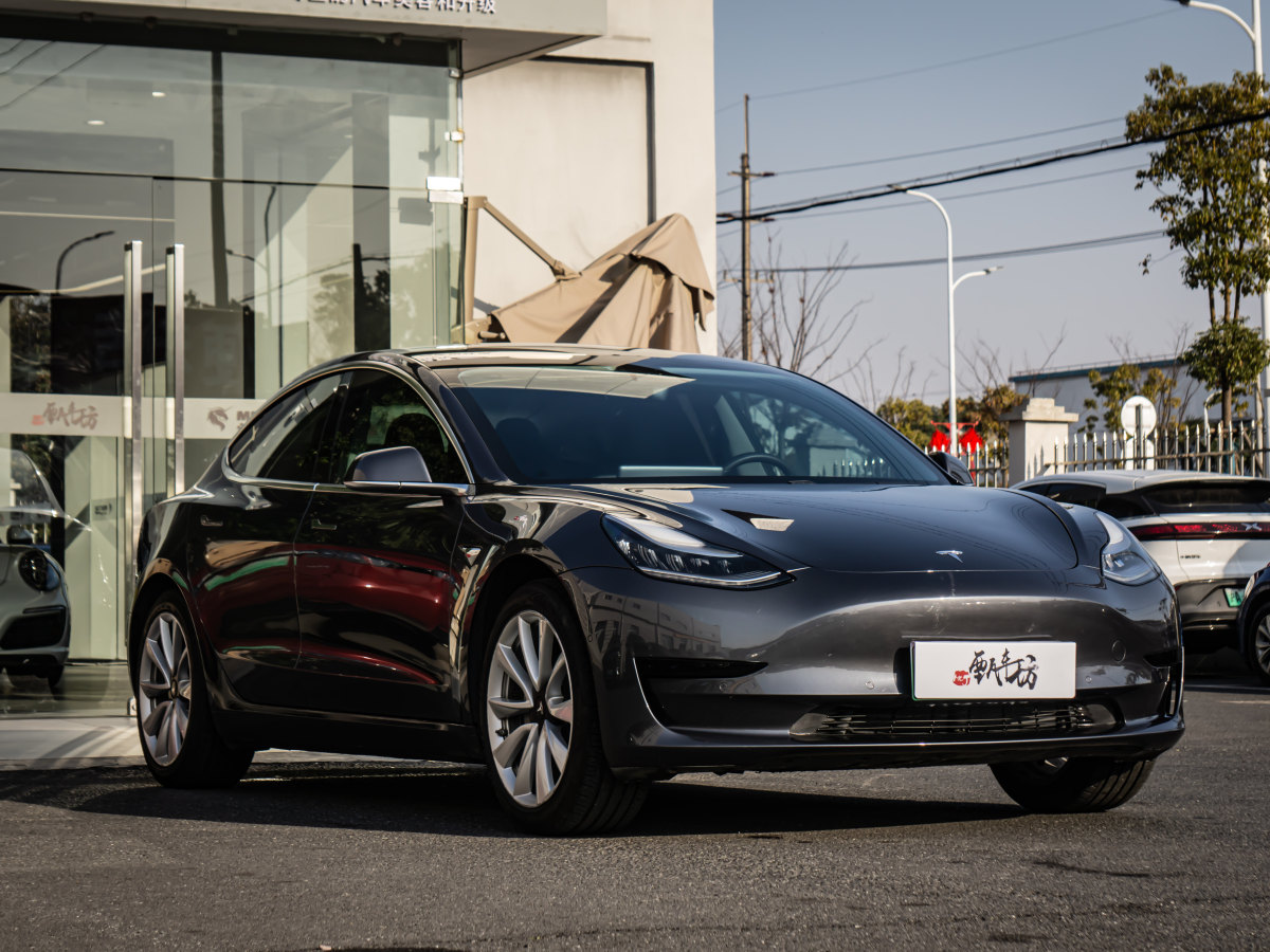 特斯拉 Model 3  2019款 標準續(xù)航后驅(qū)升級版圖片