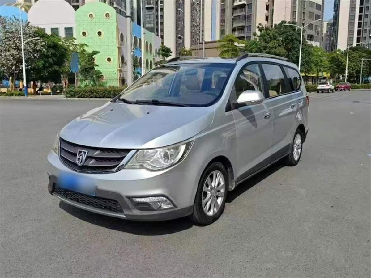 寶駿 730  2014款 1.5L 手動豪華型 7座圖片