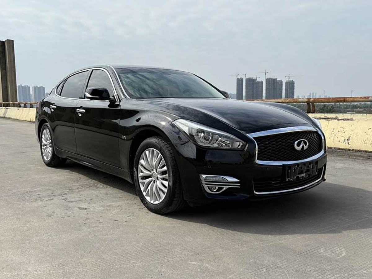 英菲尼迪 Q70  2019款 Q70L 2.0T 悅享版圖片