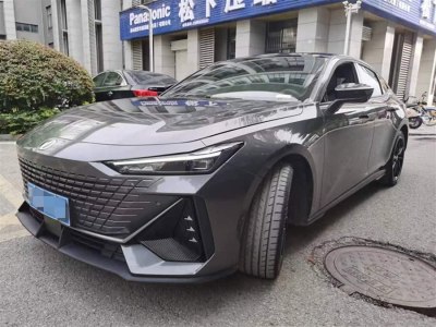 2022年10月 長(zhǎng)安 長(zhǎng)安UNI-V 1.5T 尊貴型圖片