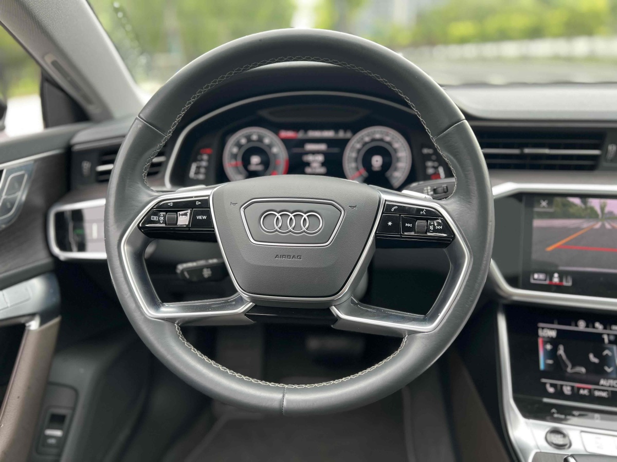 奧迪 奧迪A7L  2022款 45 TFSI quattro S-line 圣騎士圖片