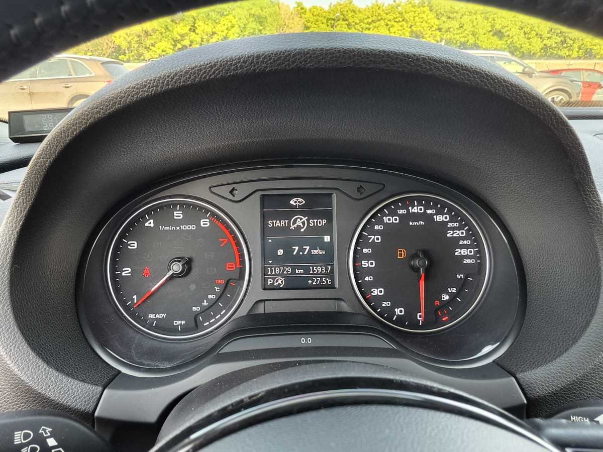 奧迪 奧迪A3  2016款 Sportback 35 TFSI 進(jìn)取型圖片