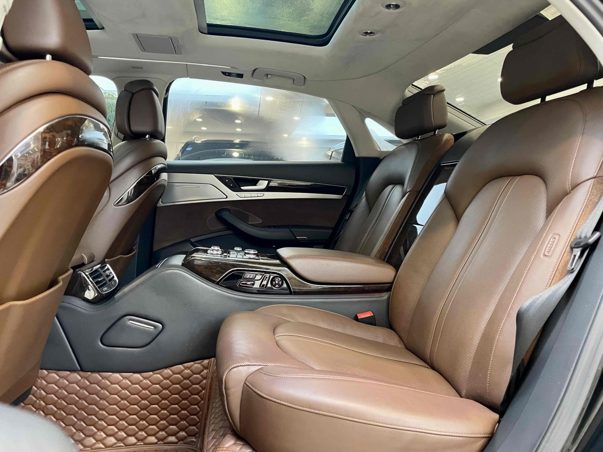 奧迪 奧迪A8  2014款 A8L 45 TFSI quattro專(zhuān)享型圖片