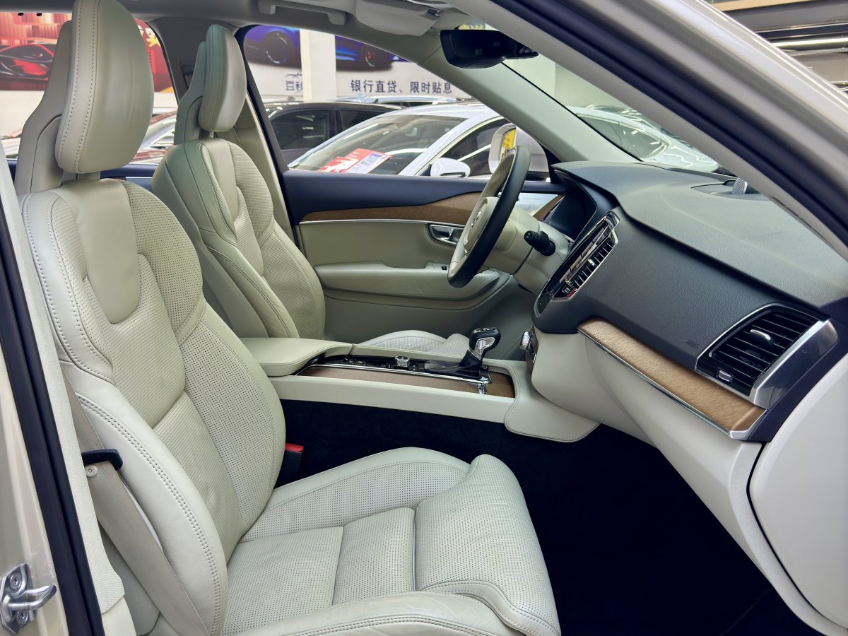 沃爾沃 XC90  2017款 T6 智尊版 5座圖片