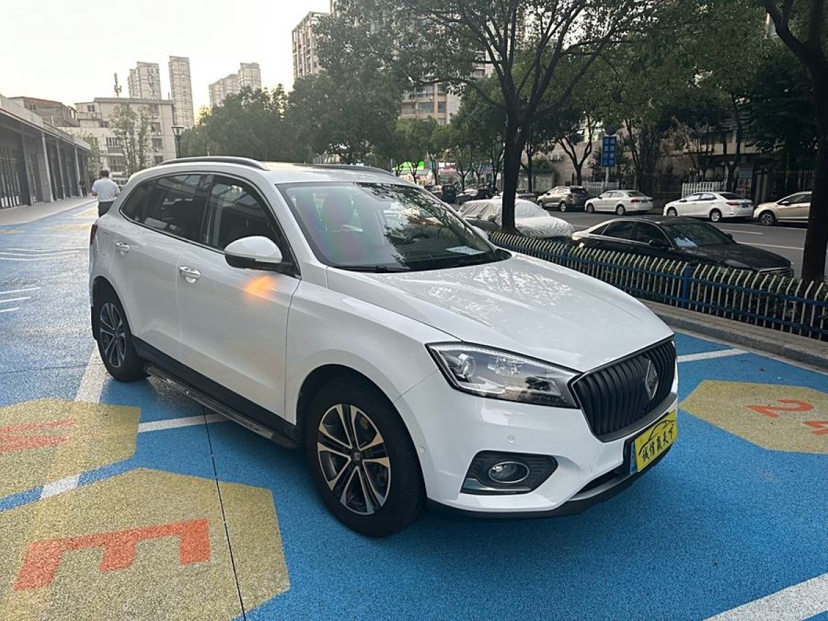 寶沃 BX7  2016款 28T 兩驅(qū)豪華版 5座圖片