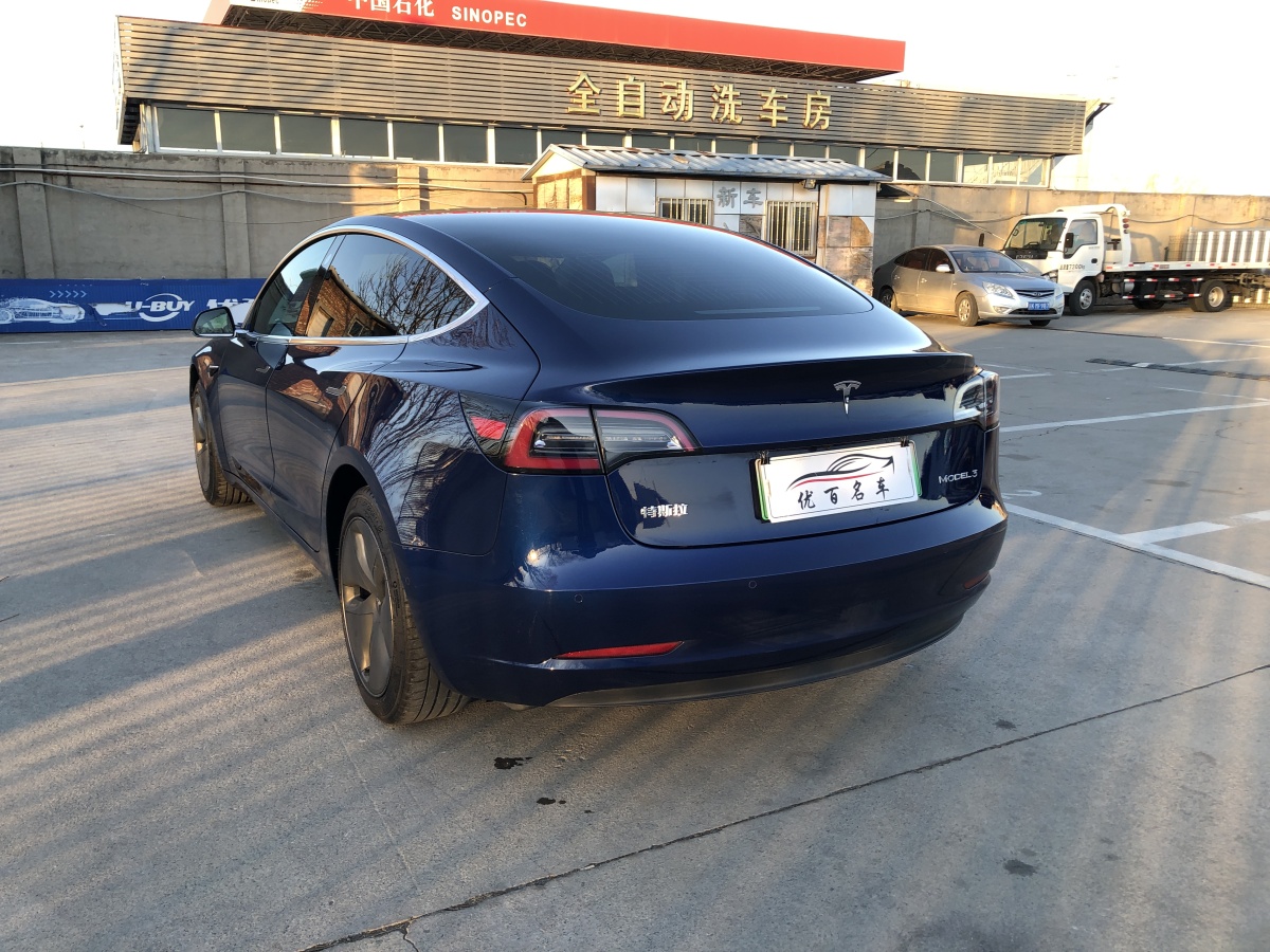 特斯拉 Model 3  2019款 標(biāo)準(zhǔn)續(xù)航后驅(qū)升級(jí)版圖片