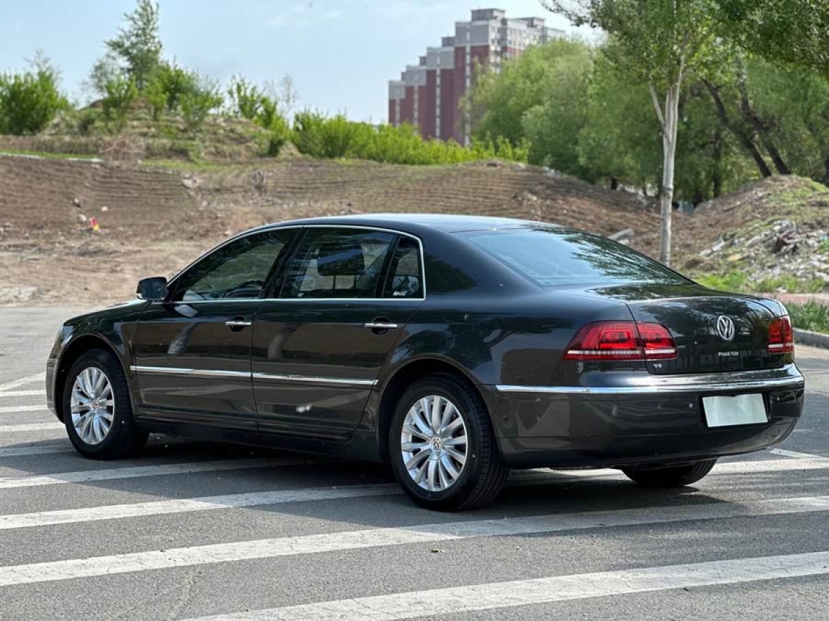 大眾 輝騰  2012款 3.0L 商務(wù)型圖片