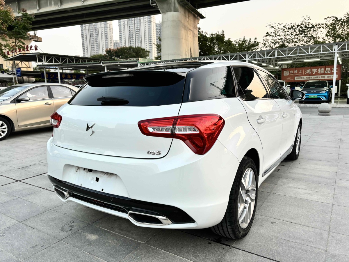 DS DS 5  2014款 1.6T 雅致版THP160圖片