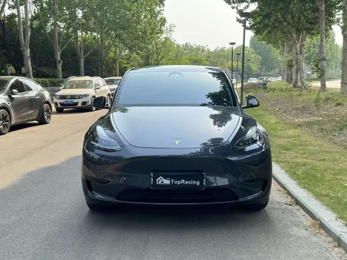 特斯拉 Model Y  2024款 后輪驅(qū)動(dòng)版圖片