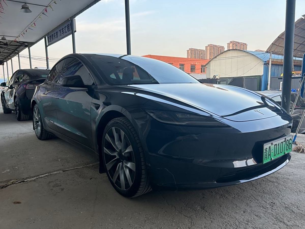 特斯拉 Model Y  2023款 后輪驅(qū)動(dòng)版圖片