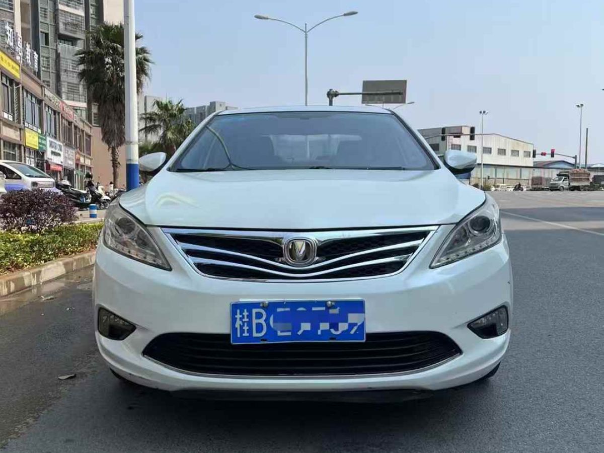 長(zhǎng)安 逸動(dòng)  2014款 1.5T 自動(dòng)運(yùn)動(dòng)尊貴型圖片