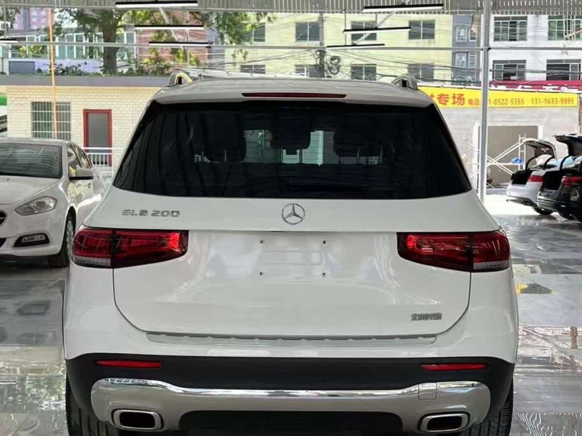 奔馳 奔馳GLB  2020款 改款 GLB 200 動(dòng)感型圖片