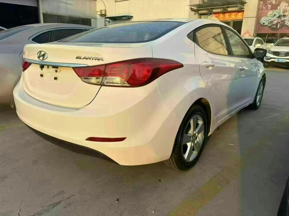 現(xiàn)代 朗動  2013款 1.6L 自動領(lǐng)先型圖片