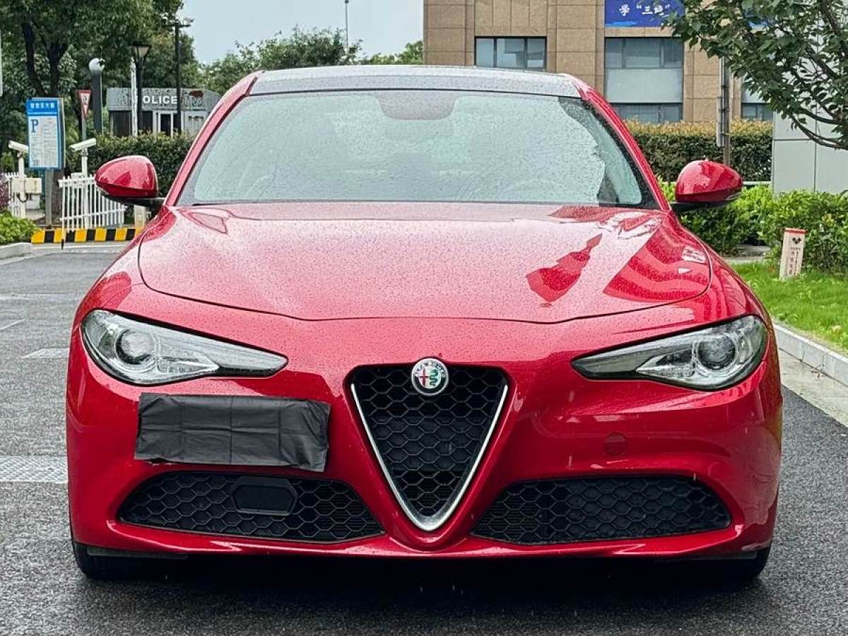 阿爾法·羅密歐 Giulia  2017款 2.0T 200HP 豪華版圖片