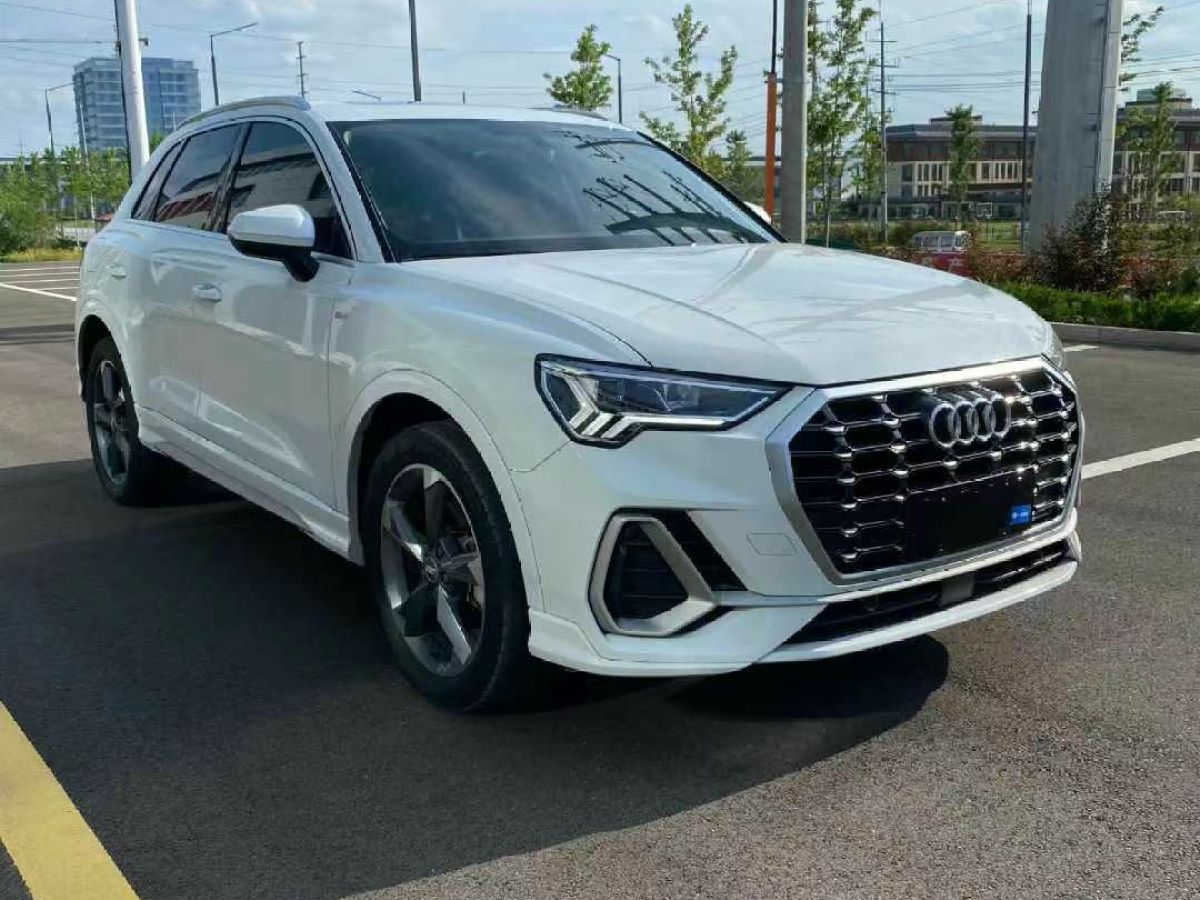 奧迪 奧迪Q3  2020款 35 TFSI 進(jìn)取動(dòng)感型圖片