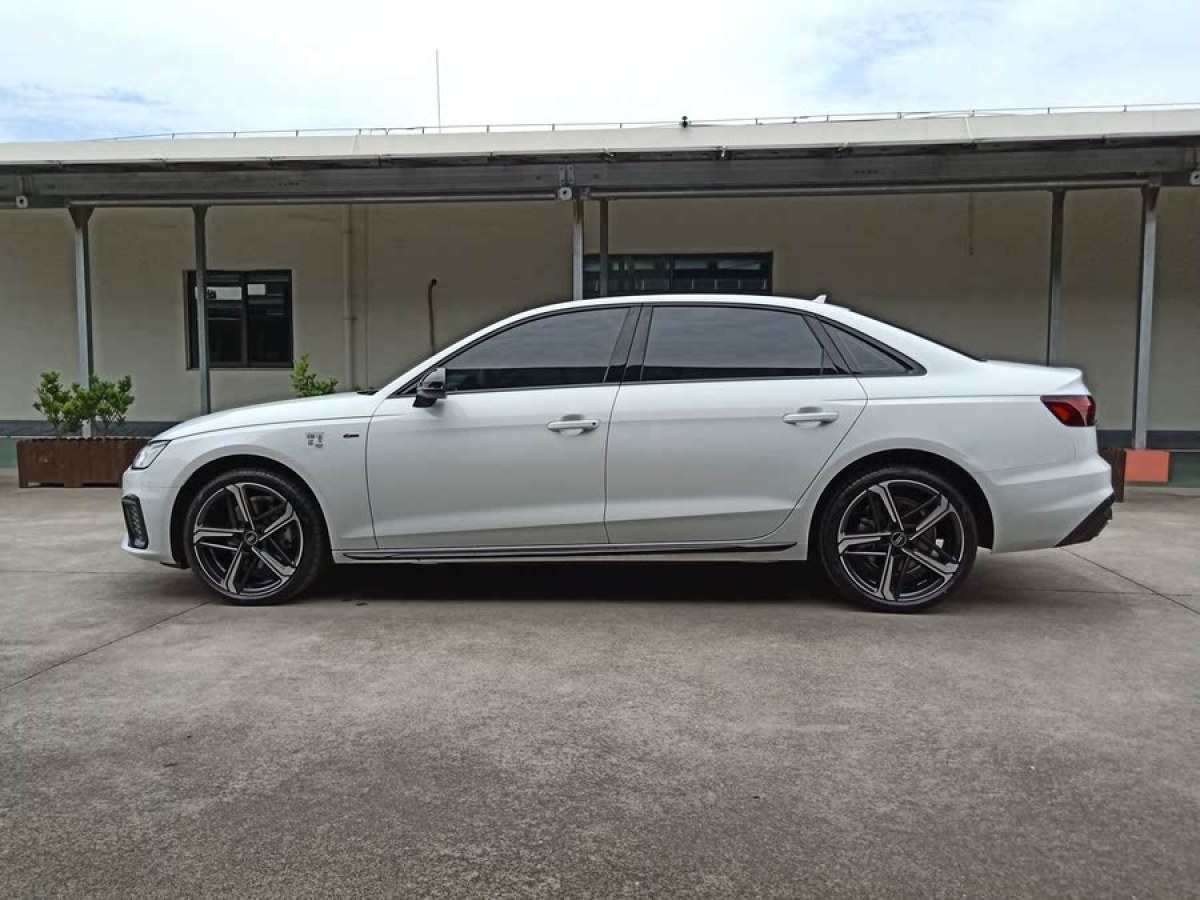 奧迪 奧迪A4L  2024款 40 TFSI 豪華動(dòng)感型圖片